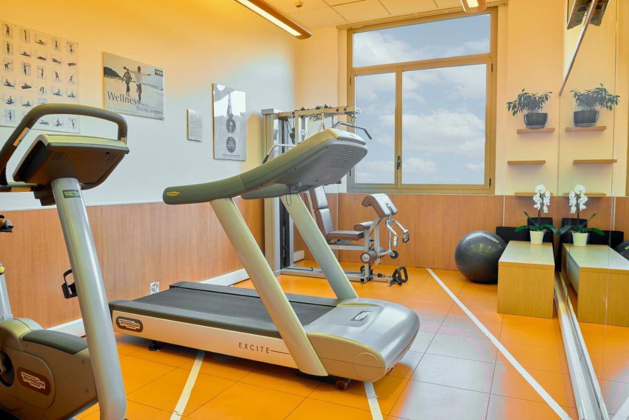 Novotel Torino Corso Giulio Cesare Екстериор снимка
