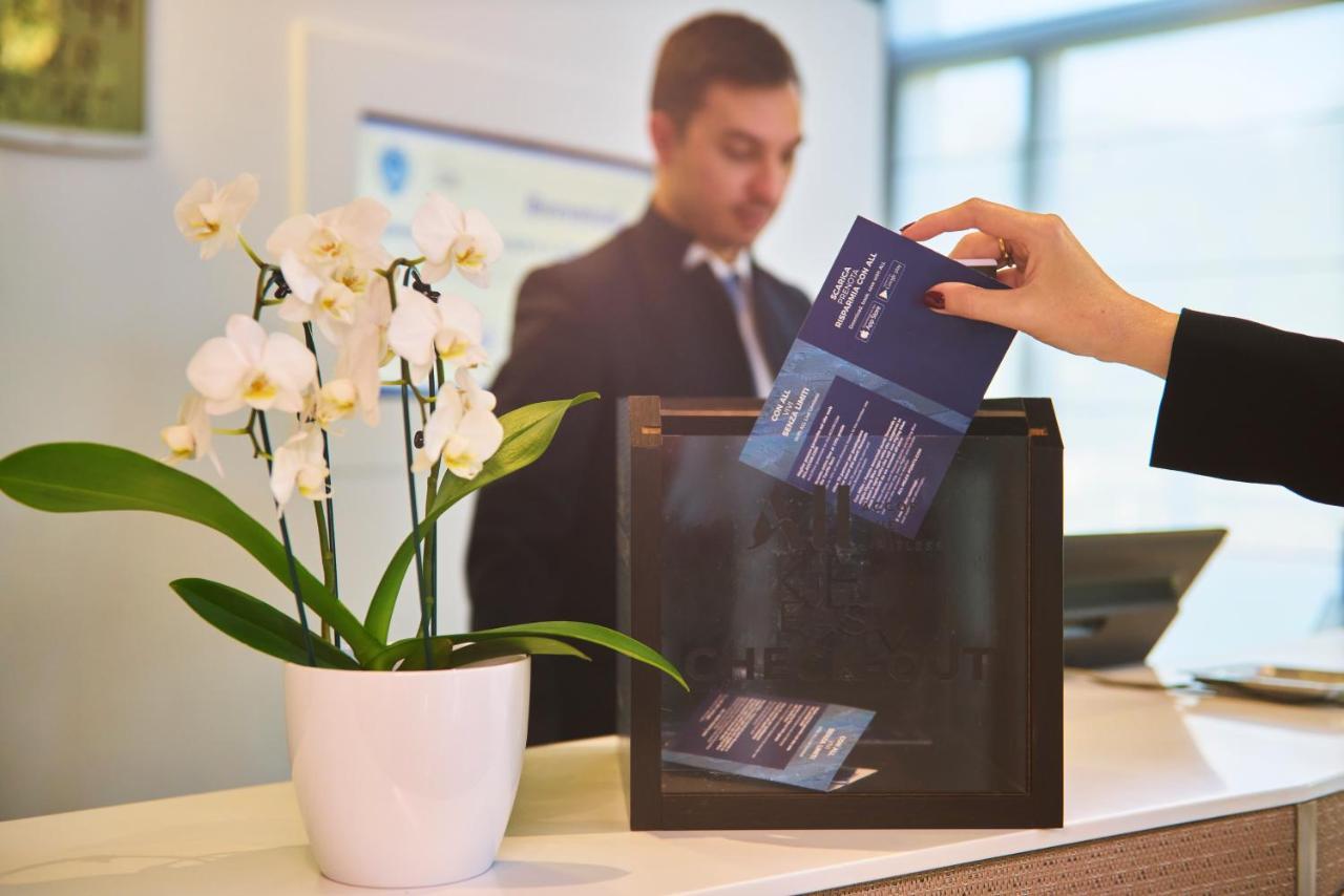 Novotel Torino Corso Giulio Cesare Екстериор снимка