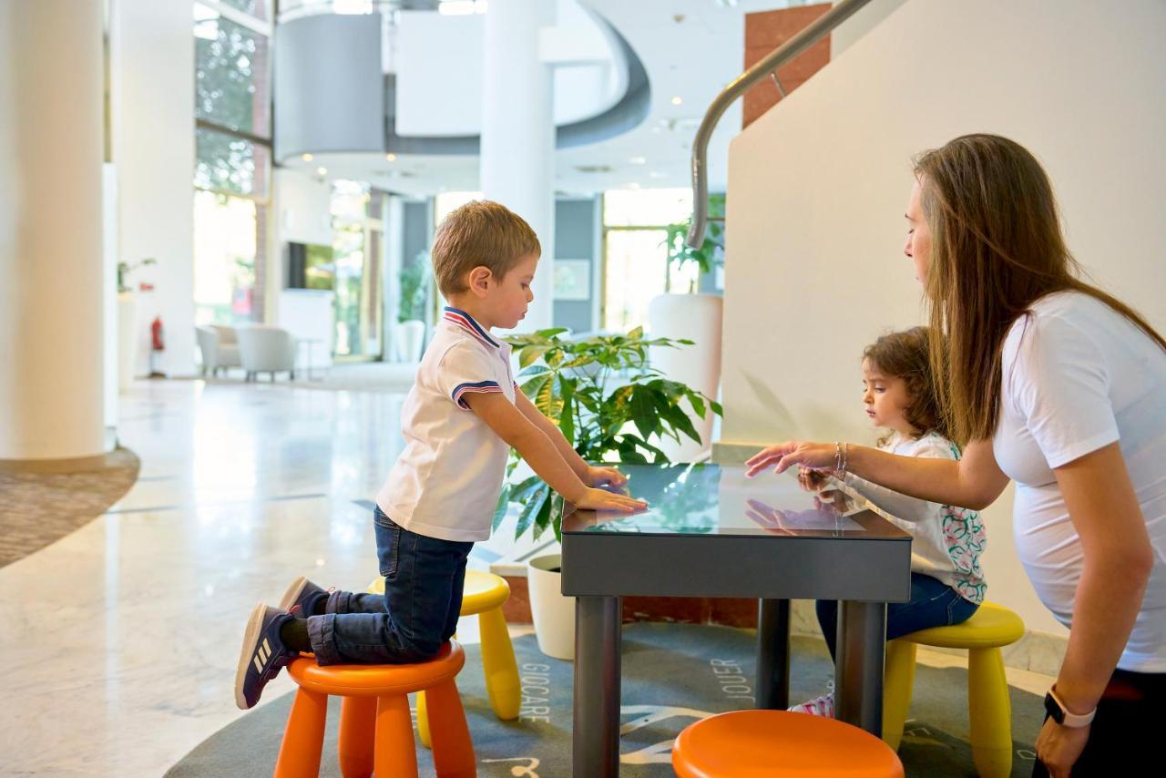 Novotel Torino Corso Giulio Cesare Екстериор снимка