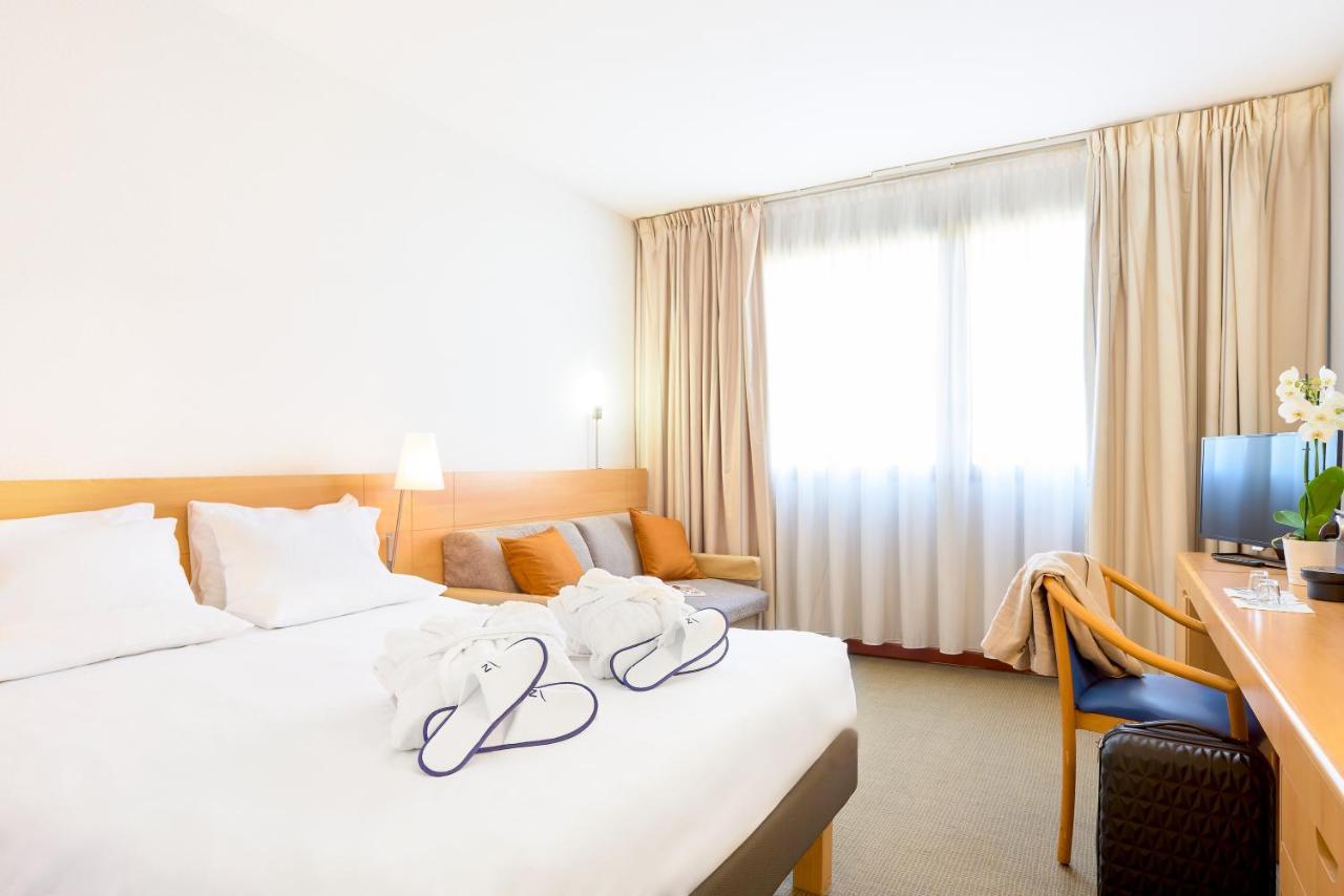 Novotel Torino Corso Giulio Cesare Екстериор снимка